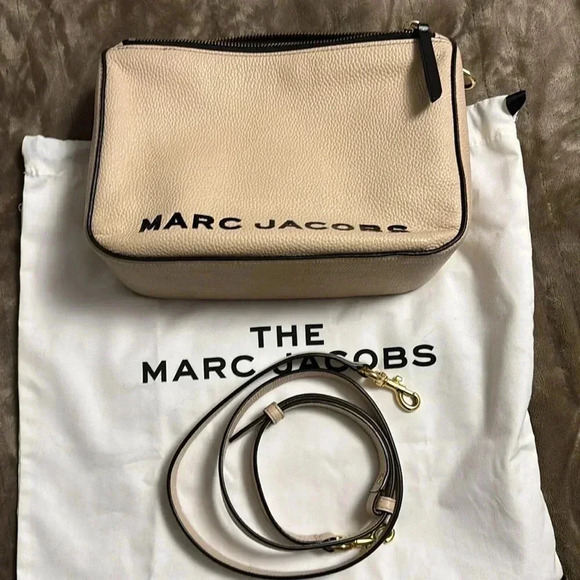 Marc Jacobs The Soft Box - Picture 2 of 13